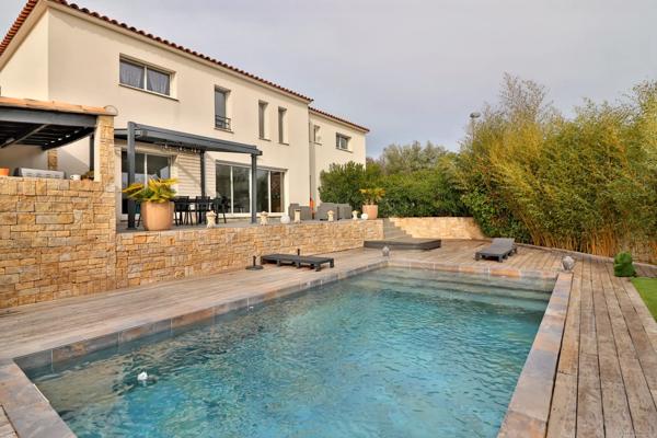 Villa contemporaine 4 chambres - piscine - Secteur très recherché