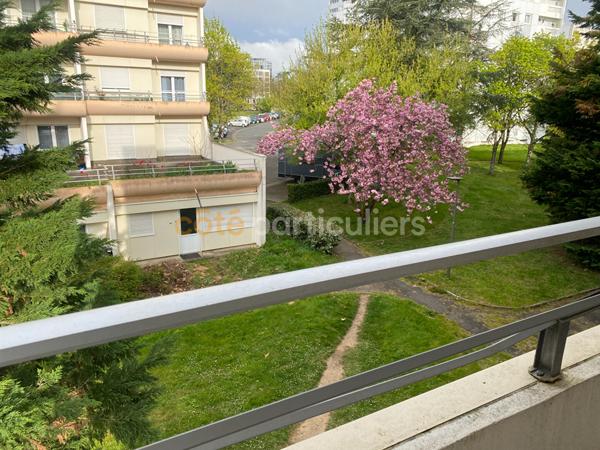 Vente
                Appartement48 m² - 2 Pièces -
                    POITIERS (86000)