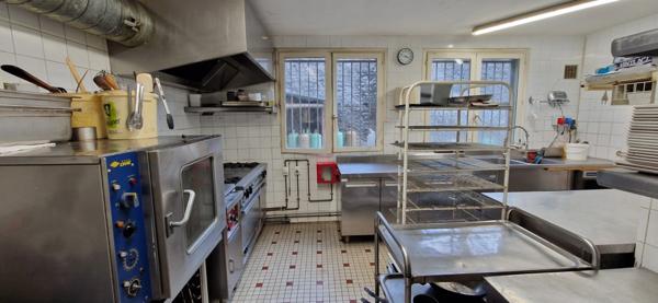 Bar-restaurant à vendre à VARENNES SUR MORGE (63) aux portes de RIOM !