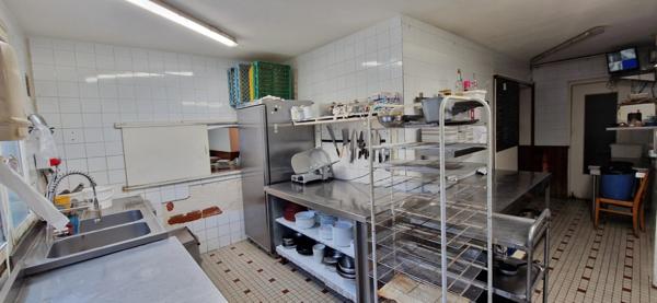 Bar-restaurant à vendre à VARENNES SUR MORGE (63) aux portes de RIOM !