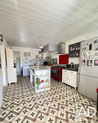 Maison à vendre 5 pièces 123 m² Vayres