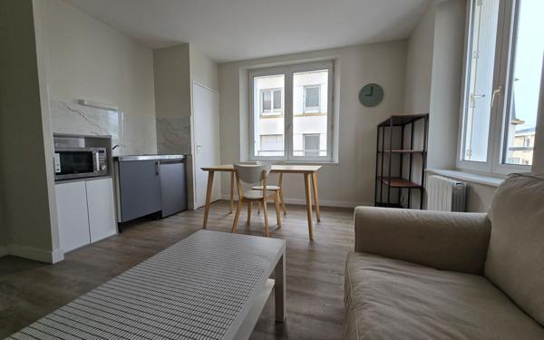 Appartement à vendre    2 pièces •  Brest