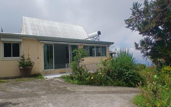 Maison à vendre    5 pièces • 170 m2 Le Tampon