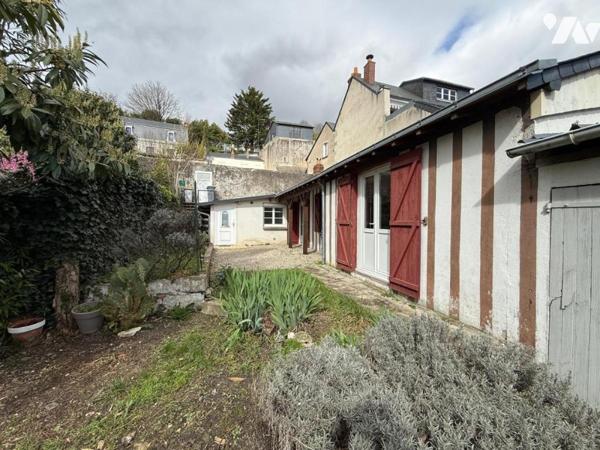 Tours, rue de l'Ermitage, petite maison au calme avec jardin 