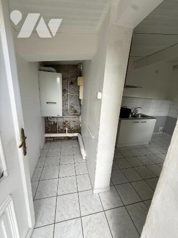 Tours, rue de l'Ermitage, petite maison au calme avec jardin 
