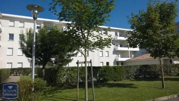 Appartement à louer 2 pièces 40.92m² Poitiers (86000)
