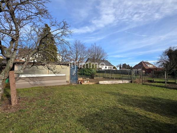 Belle propriété atypique avec véranda, piscine et dépendance