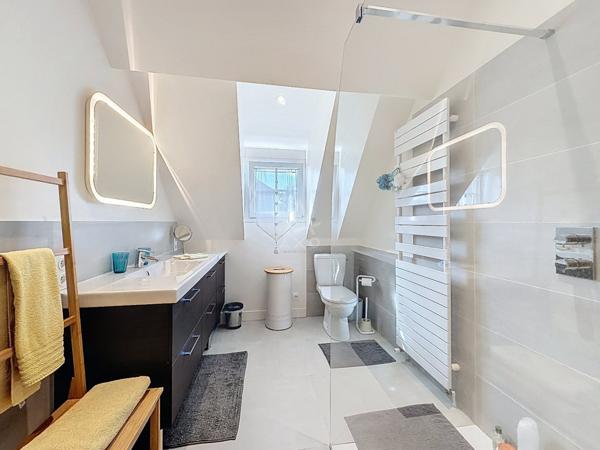 6 chambres, Pont-lÉvêque  Piscine & vie de plain-pied