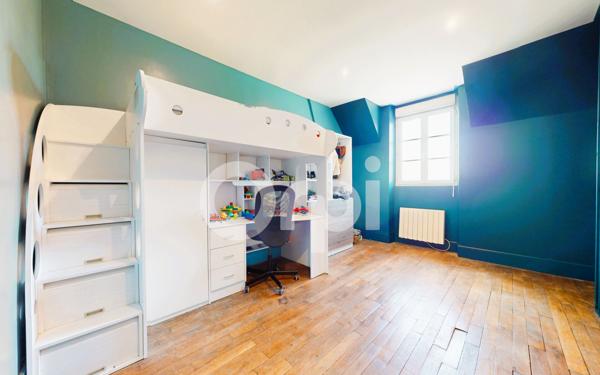 Maison à vendre    6 pièces • 240 m2 Soissons