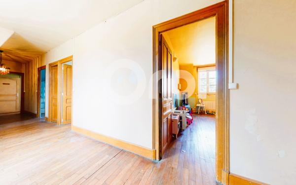 Maison à vendre    6 pièces • 240 m2 Soissons