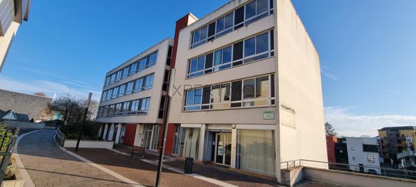 Val-de-Reuil (27100) Opportunité d' investissement - Ensemble de bureaux au cœur de VAL DE REUIL