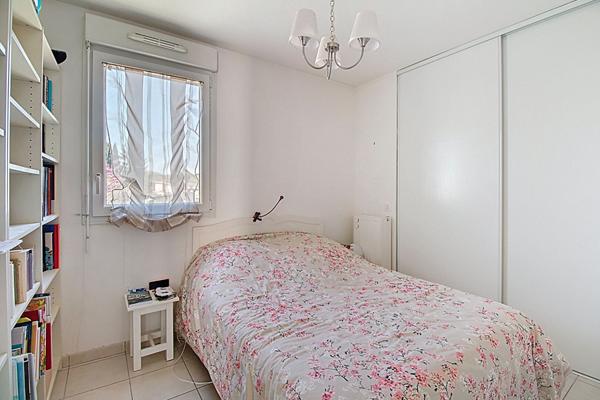 NESTENN VITROLLES Appartement T3 de 45 m² avec terrasse exposée ouest de 9m² Exclusivité