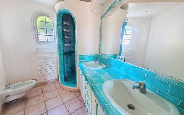 Maison à vendre    4 pièces •  Nice