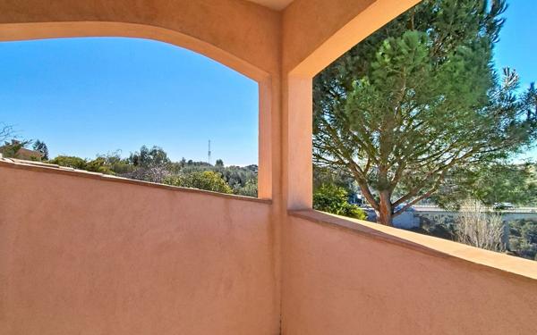 Maison à vendre    4 pièces •  Nice