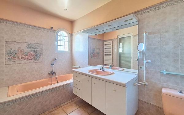 Maison à vendre    4 pièces •  Nice