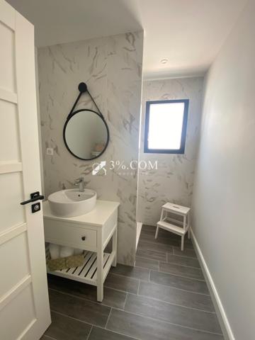 Villa 6 pièce(s) 3 chambre(s) 185 m²