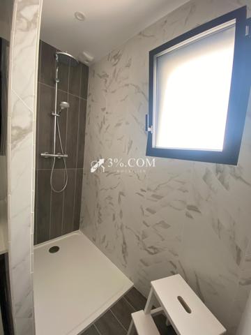 Villa 6 pièce(s) 3 chambre(s) 185 m²