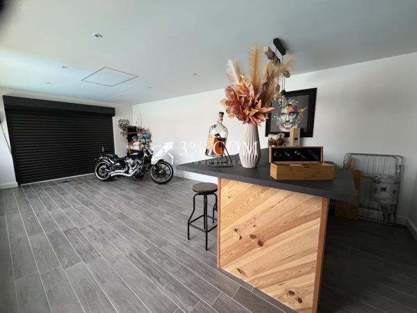 Villa 6 pièce(s) 3 chambre(s) 185 m²