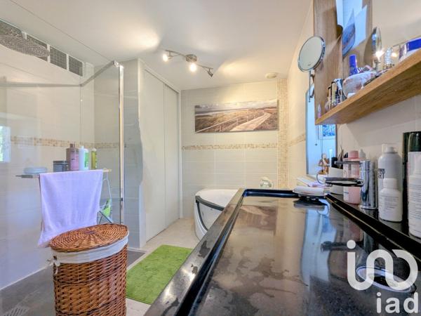 Maison à vendre 10 pièces 330 m² Chabrillan