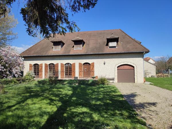 maison familiale atypique et spacieuse de 1973