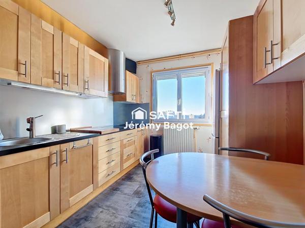 Le calme et la luminosité d'un dernier étage