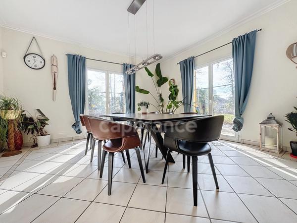 Maison à vendre 8 pièces GEX (01)