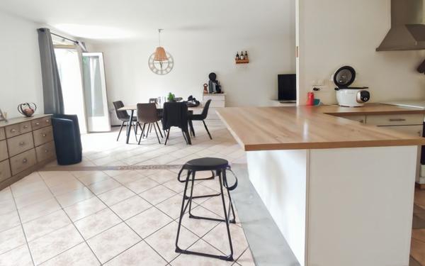 Maison à vendre    4 pièces •  Annesse-et-Beaulieu