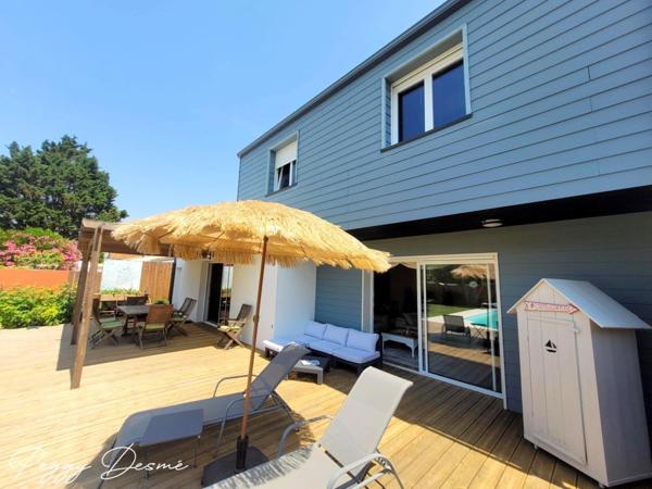 Dpt Charente Maritime (17), à vendre CHATELAILLON PLAGE Villa de 170 m² - Piscine - Terrain de 627 m²