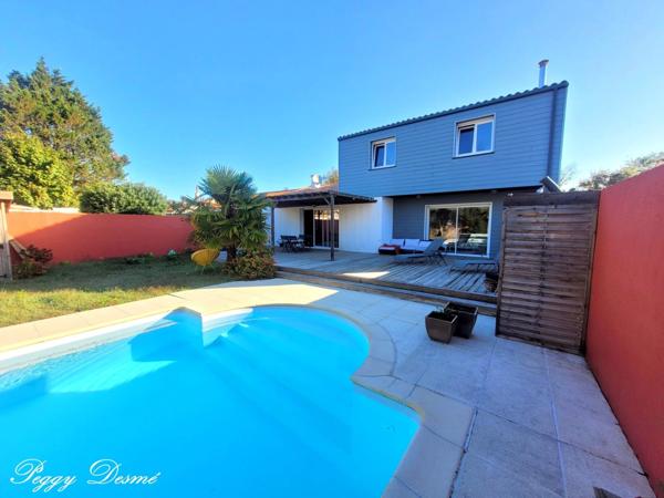 Dpt Charente Maritime (17), à vendre CHATELAILLON PLAGE Villa de 170 m² - Piscine - Terrain de 627 m²
