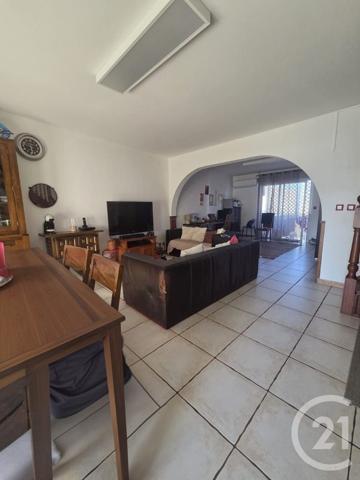 Appartement F6 à vendre  6 pièces - 144 m2 ST DENIS - 974