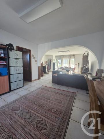 Appartement F6 à vendre  6 pièces - 144 m2 ST DENIS - 974