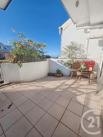 Appartement F6 à vendre  6 pièces - 144 m2 ST DENIS - 974