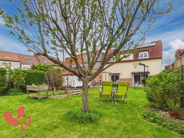 Maison semi-individuelle, 5 pièces, jardin, garage