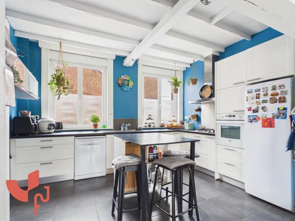Maison semi-individuelle, 5 pièces, jardin, garage