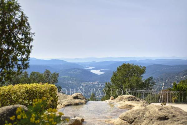 Magnifique demeure avec vue panoramique mer