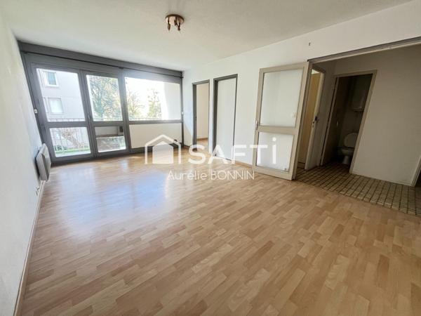 Talence Appartement de 53m² situé au 1er étage d'une résidence avec ascenseur et vendu avec un parking privatif