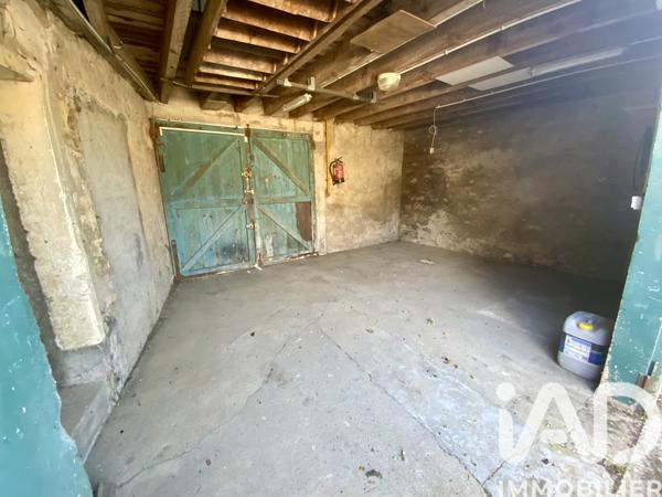 Immeuble à vendre 230 m² Pussay