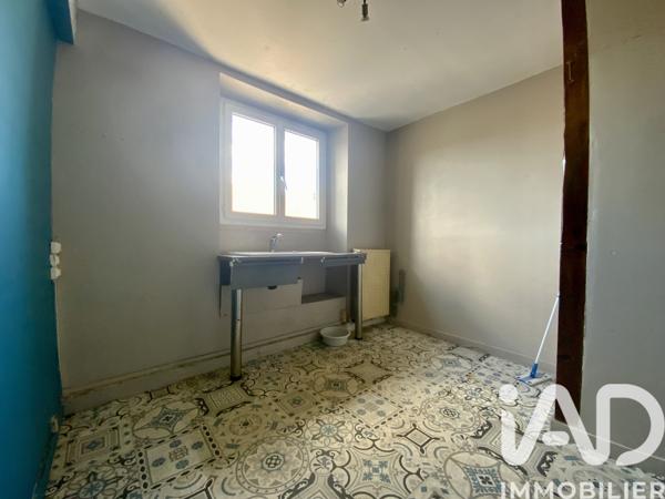 Immeuble à vendre 230 m² Pussay