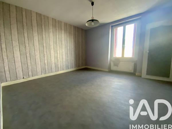 Immeuble à vendre 230 m² Pussay