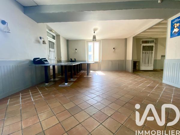 Immeuble à vendre 230 m² Pussay