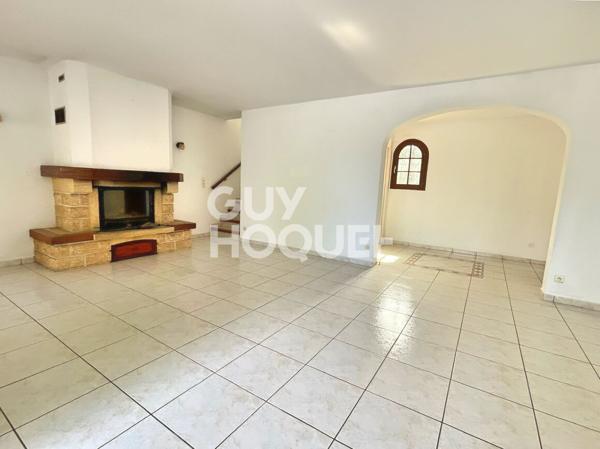Maison Canohes 5 pièces 125 m2avec garage et piscine