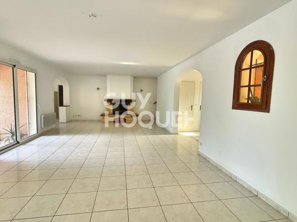 Maison Canohes 5 pièces 125 m2avec garage et piscine