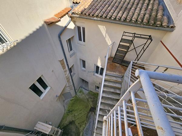 Orange (84100) APPARTEMENT AU 2EME ETAGE AVEC TERRASSE