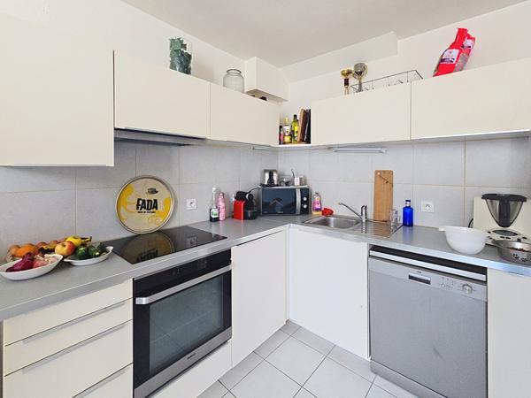 Orange (84100) APPARTEMENT AU 2EME ETAGE AVEC TERRASSE