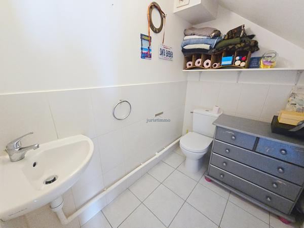 Orange (84100) APPARTEMENT AU 2EME ETAGE AVEC TERRASSE