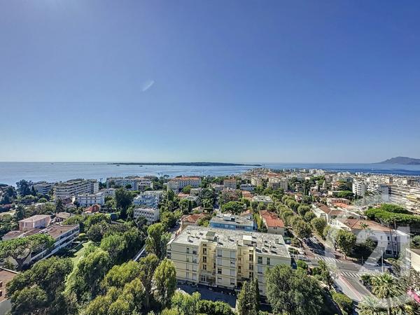 Appartement F2 à vendre  2 pièces - 68 m 2   CANNES  - 06