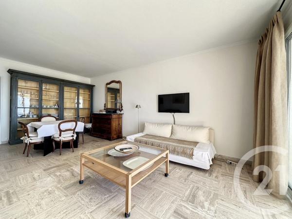 Appartement F2 à vendre  2 pièces - 68 m 2   CANNES  - 06
