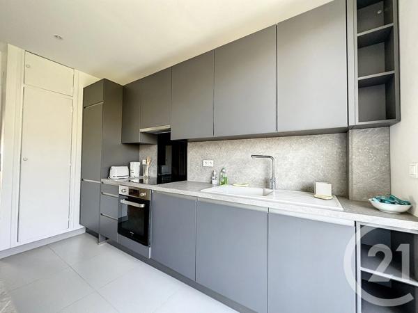 Appartement F2 à vendre  2 pièces - 68 m 2   CANNES  - 06