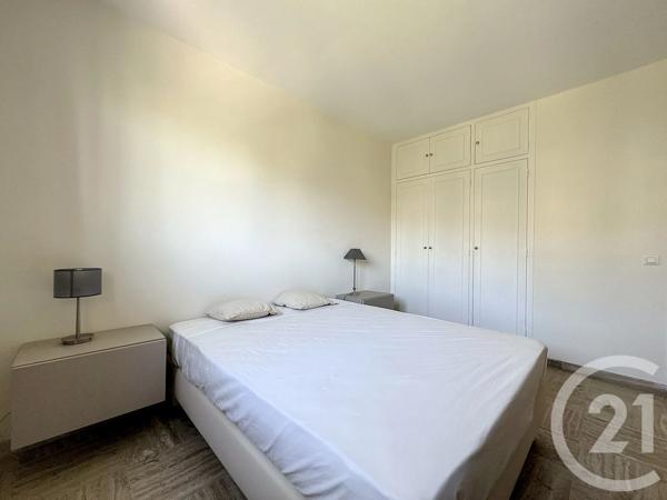 Appartement F2 à vendre  2 pièces - 68 m 2   CANNES  - 06