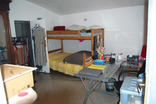 Saint-Ambroix (30500) Mas en pierre 250 m² sur 2000 m² de terrain